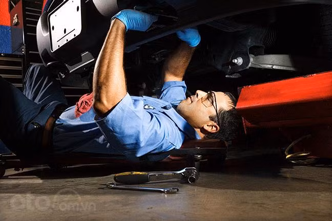 Hướng dẫn lái xe giúp tăng tuổi thọ của phanh