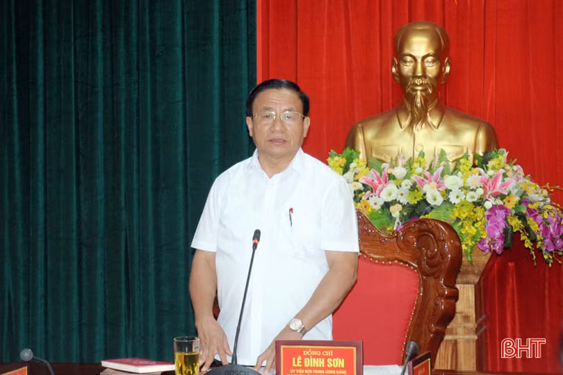 Bí thư Tỉnh ủy yêu cầu tham mưu phương án điều chỉnh học phí