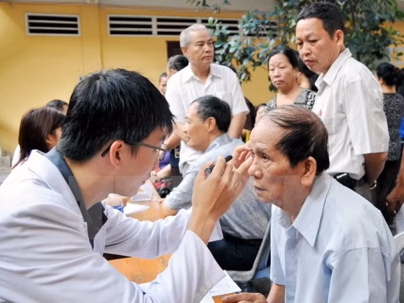 Người cao tuổi Việt Nam trung bình mắc 6,9 bệnh