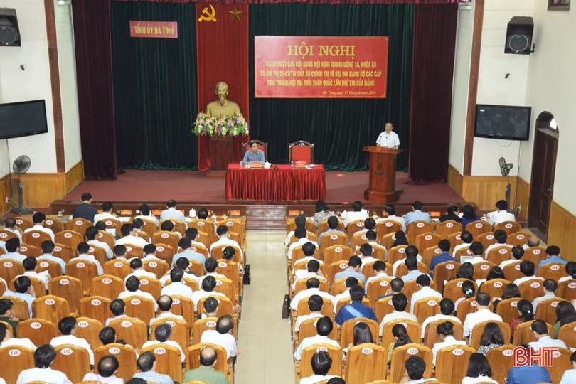 Bí thư Tỉnh ủy Lê Đình Sơn quán triệt nội dung Hội nghị Trung ương 10