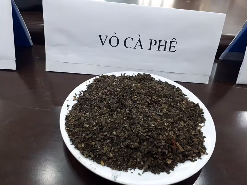 da phe chuan lenh bat khan cap 5 nguoi vu ca phe nhuom pin