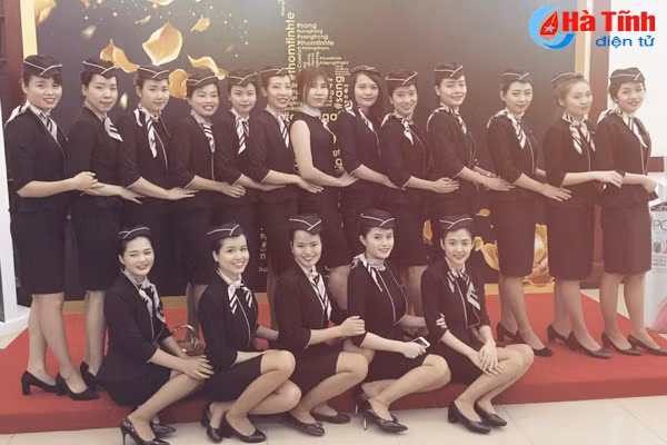 nghe pg phia sau su hao nhoang