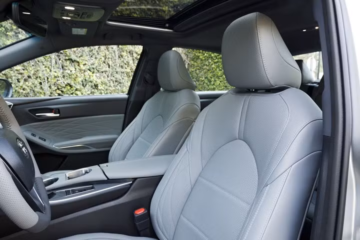 can canh toyota avalon 2019 co gia tu 35 000 usd
