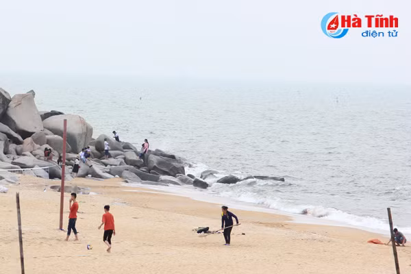16 lan cuu nguoi thoat luoi hai tu than tren bien thien cam