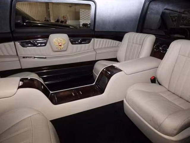 kham pha limousine chong dan moi tong thong putin sap hoan thanh
