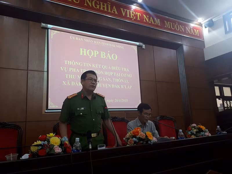 da phe chuan lenh bat khan cap 5 nguoi vu ca phe nhuom pin