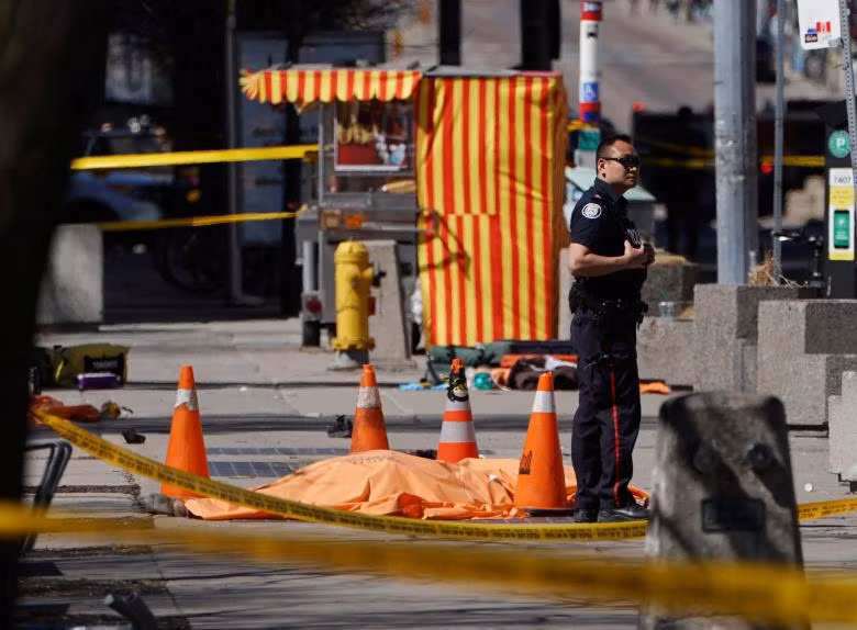 hien truong vu lao xe khien 10 nguoi thiet mang o canada