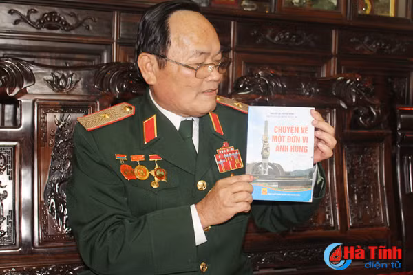 tuong hoang trong tinh ke lai thoi khac lich su o dinh doc lap