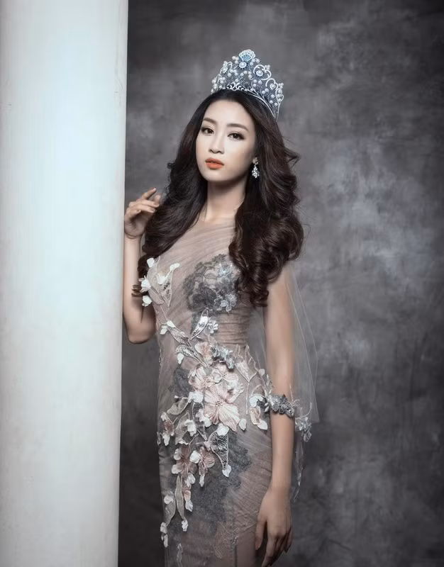 hoa hau do my linh cuon hut voi hinh anh yeu kieu