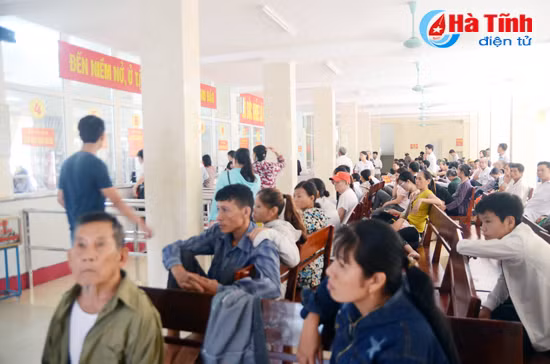 bao dong vo quy bhyt tuyen huyen nang ganh tuyen xa thiet thoi