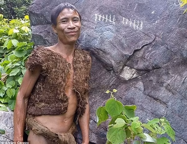 tarzan viet nam song trong rung suot 40 nam len bao my