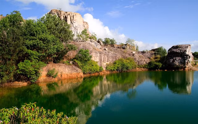 kham pha an giang mua nuoc noi