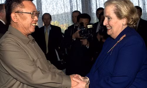 vien canh ve cuoc gap kich tinh nhat the ky trump kim jong un