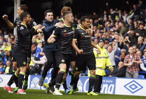 chelsea vung buoc toi ngai vang
