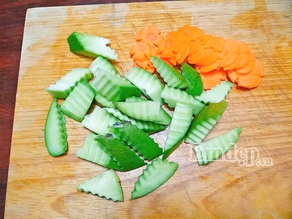 nghi le vao bep lam chan ga ngam xoai xanh mon nhau ngon khong the bo qua