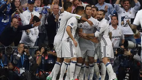 ronaldo lap hat trick real dat mot chan vao chung ket