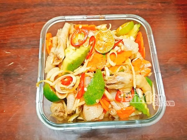 nghi le vao bep lam chan ga ngam xoai xanh mon nhau ngon khong the bo qua