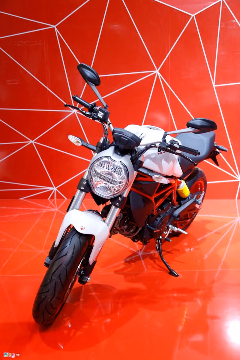 chi tiet ducati monster 797 gia 390 trieu moi ra mat tai viet nam