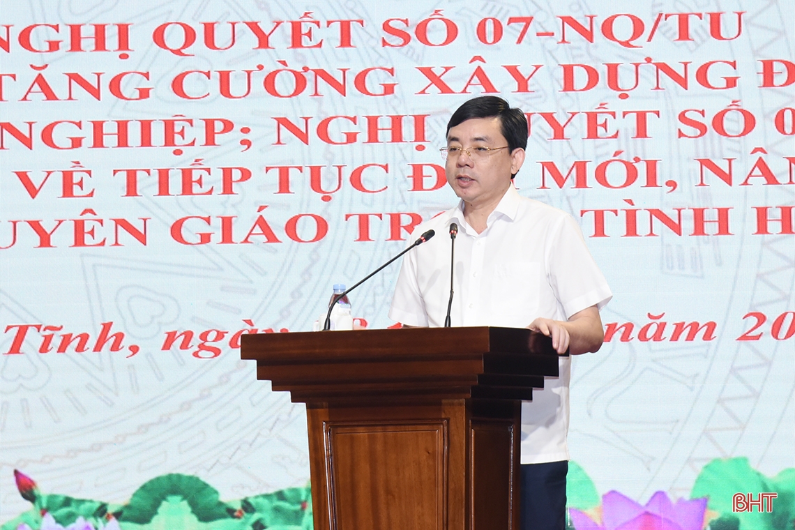 Tiếp tục quan tâm xây dựng tổ chức Đảng trong doanh nghiệp và đổi mới công tác tuyên giáo